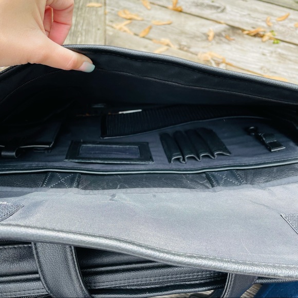 Dell Leather Briefcase - Picture 6 of 9